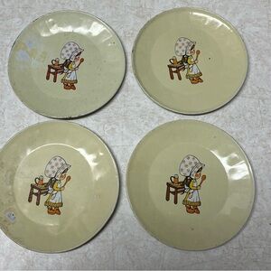 Kids Vintage Cream and Orange Decorative Plates Set